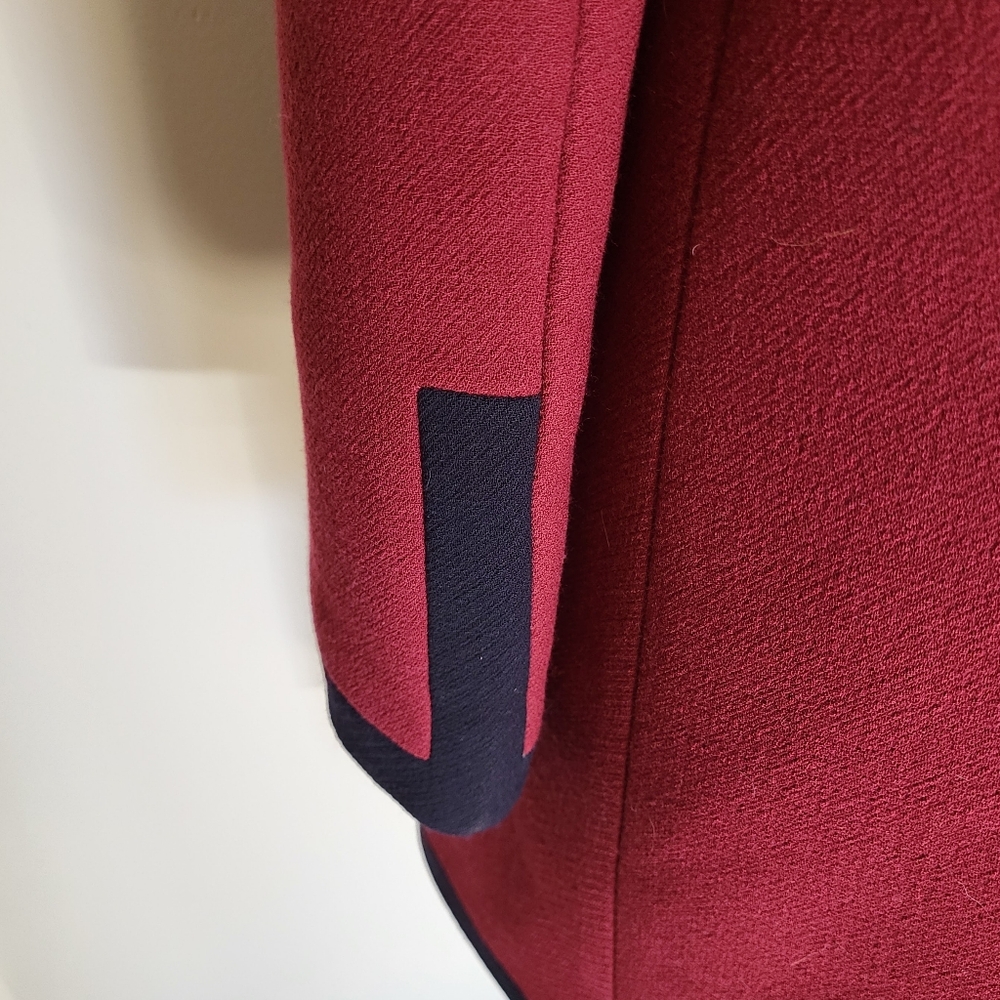 Vintage J. Crew Lady Day Coat Burgandy Wool Blend w/ Navy Trim Buttons Sz 8 EUC - Picture 13 of 16